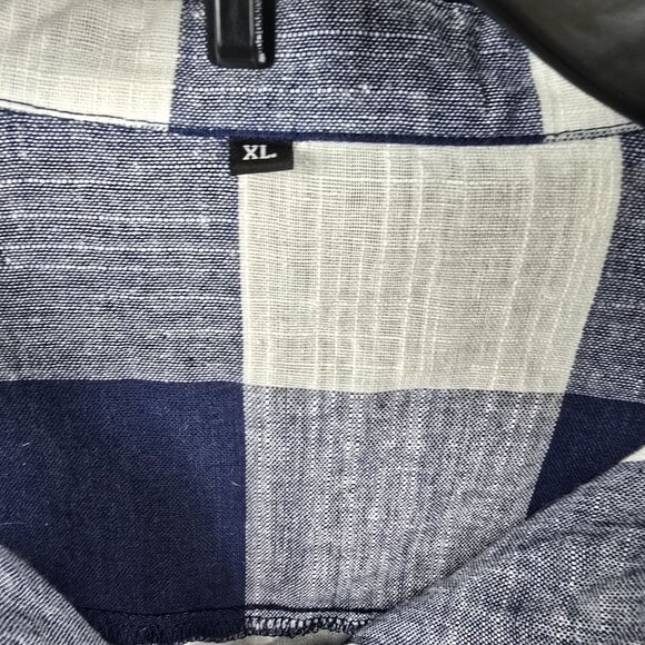 Blue & White Plaid Button-Up Shirt XL - Picture 3 of 8